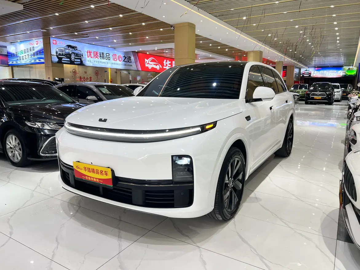 Li L7 (Ideal L7)  из Китая