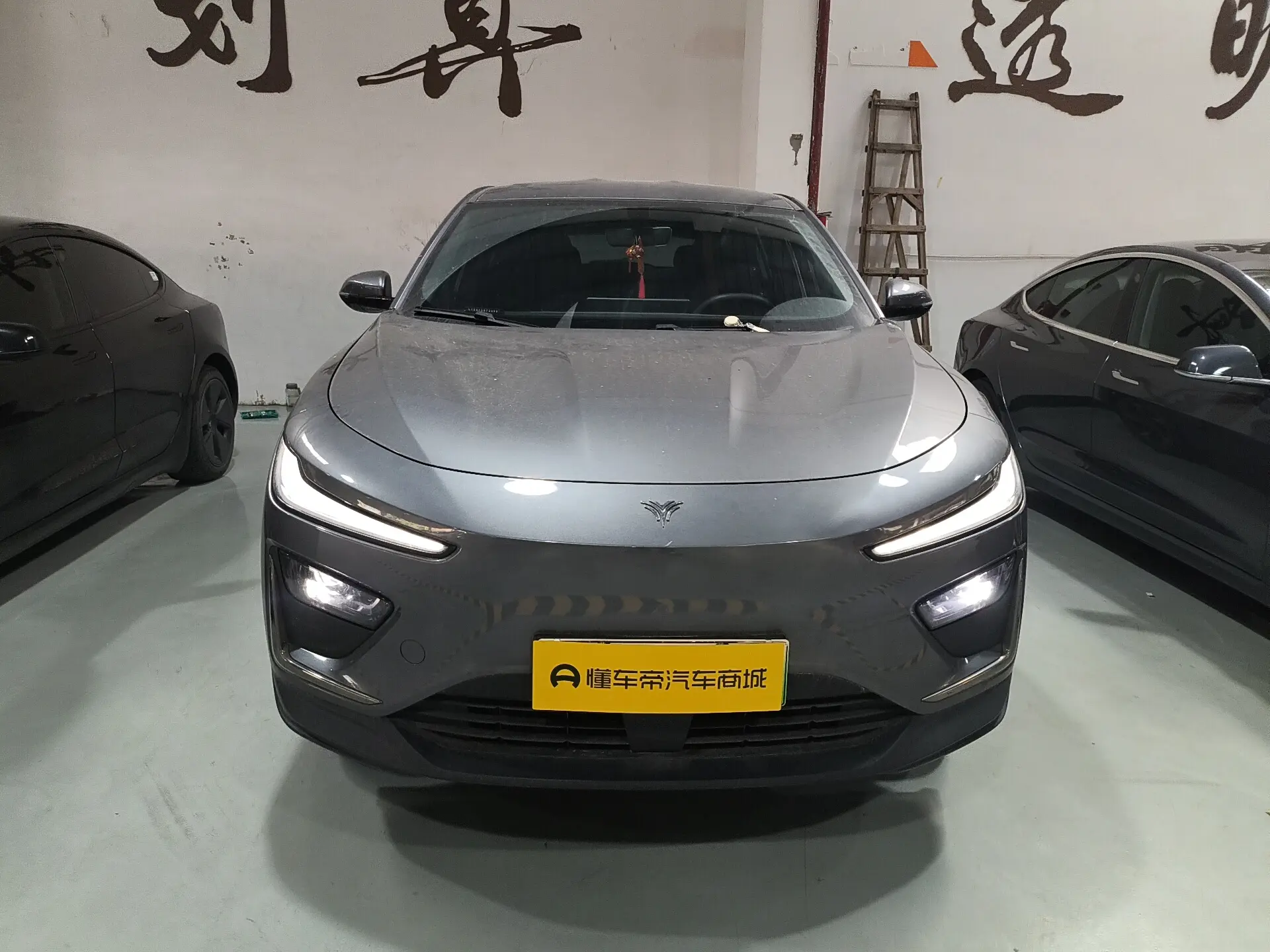 NETA NezhaX  из Китая