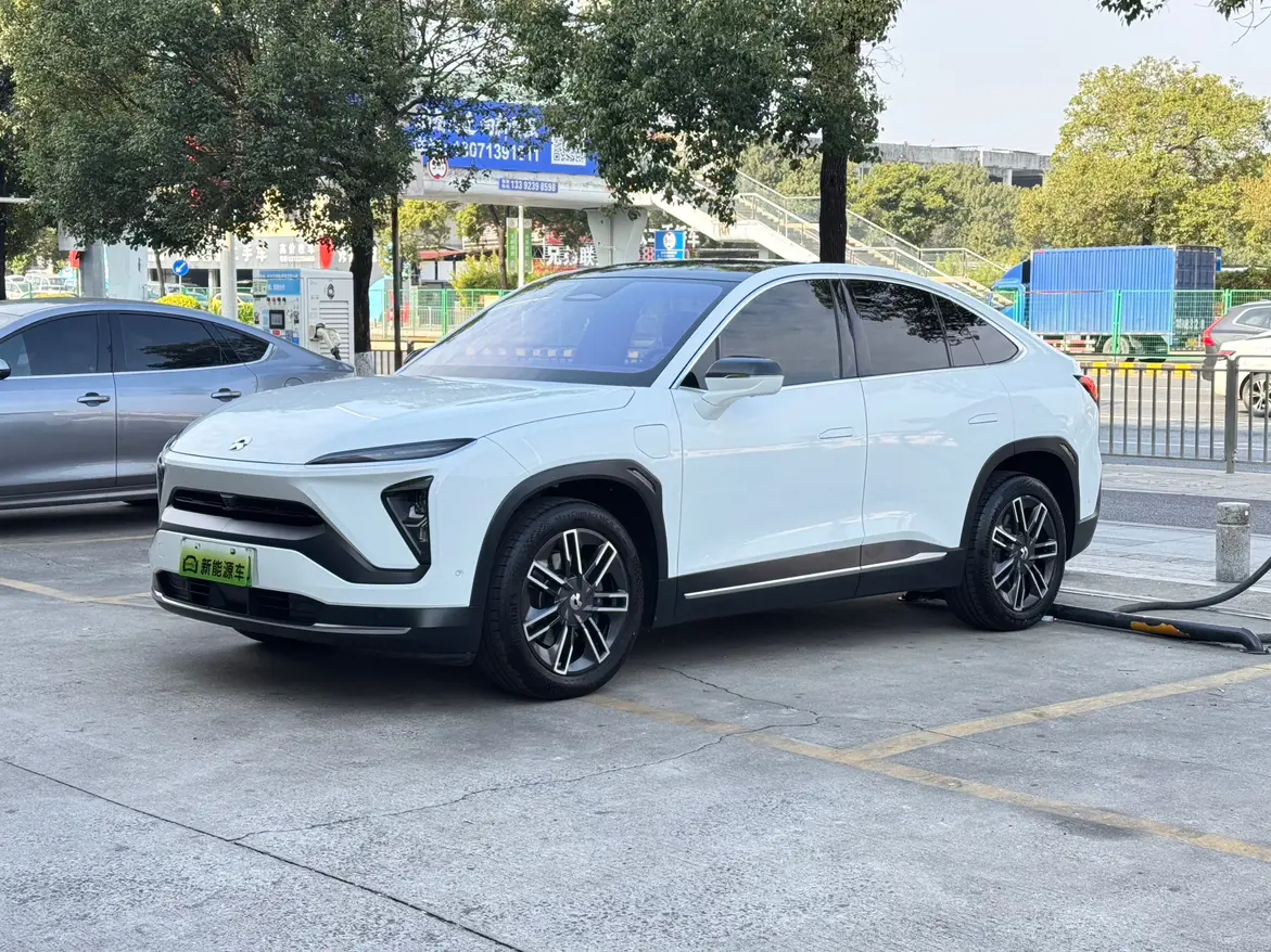 NIO EC6  из Китая