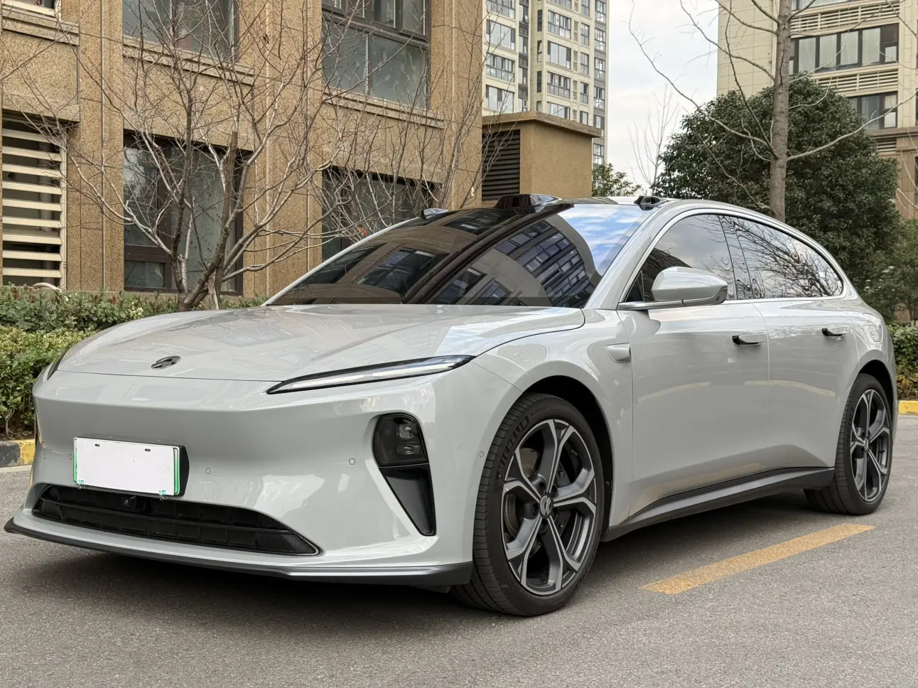 NIO ET5T  из Китая