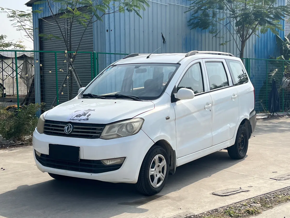 Dongfeng Fengon 330  из Китая