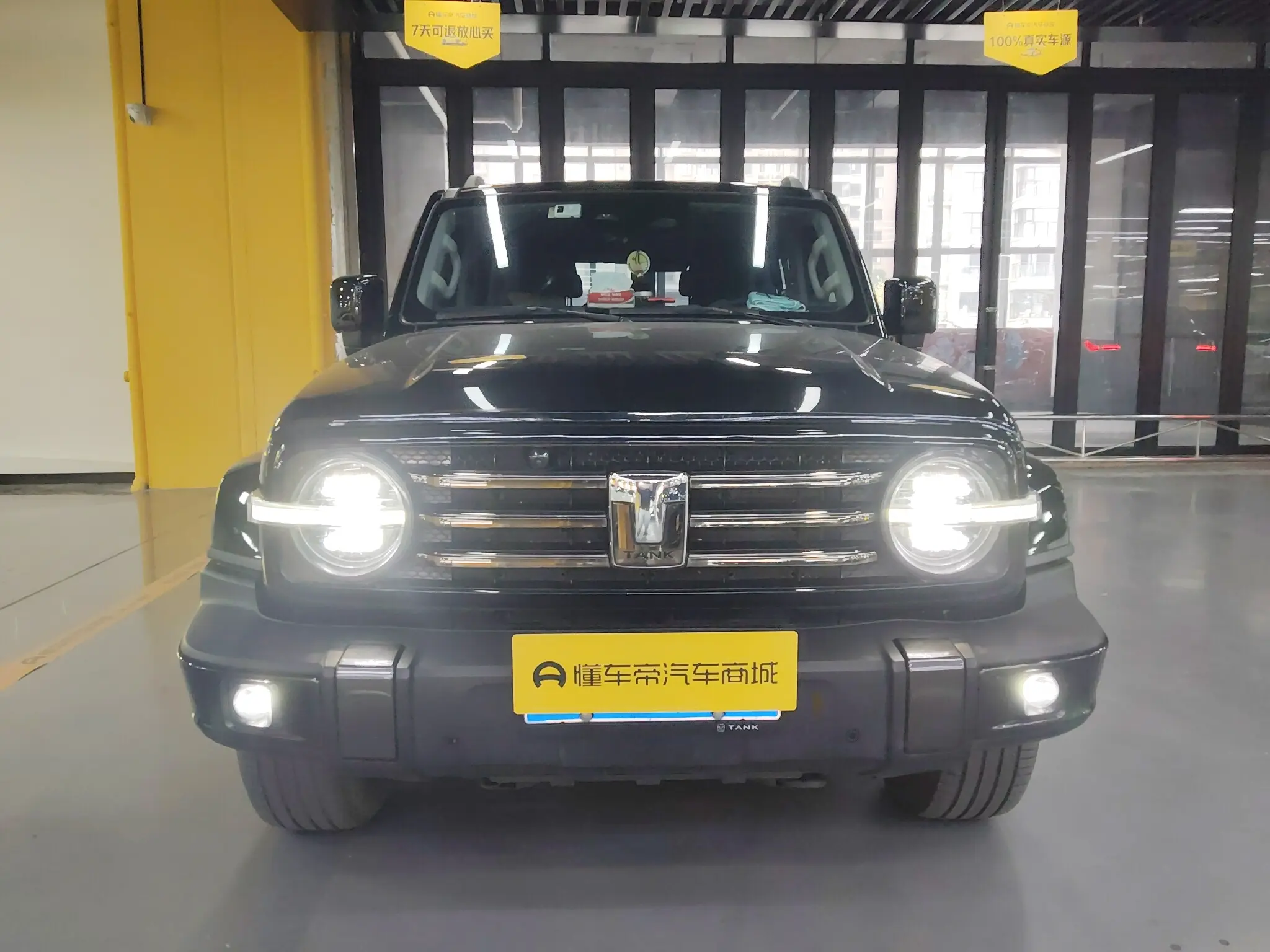 Tank 300  из Китая