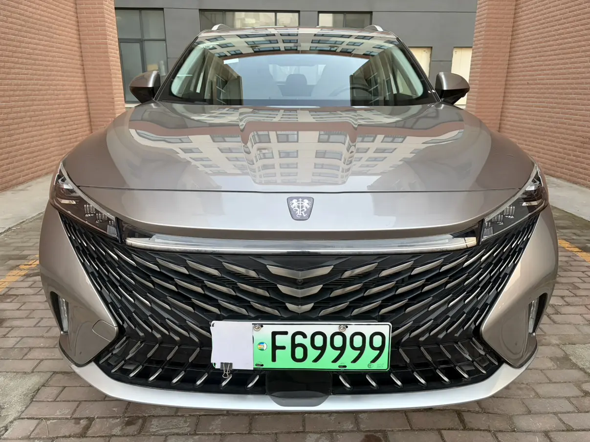 Roewe eRX5  из Китая