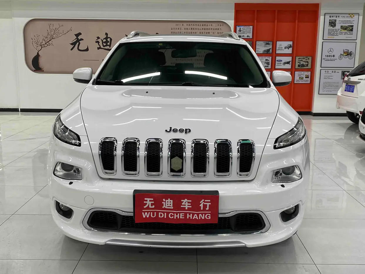 Jeep Cherokee  из Китая