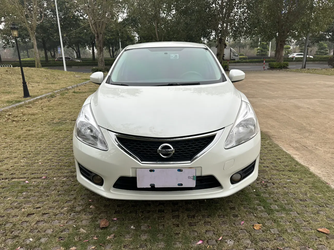 Nissan Tiida  из Китая