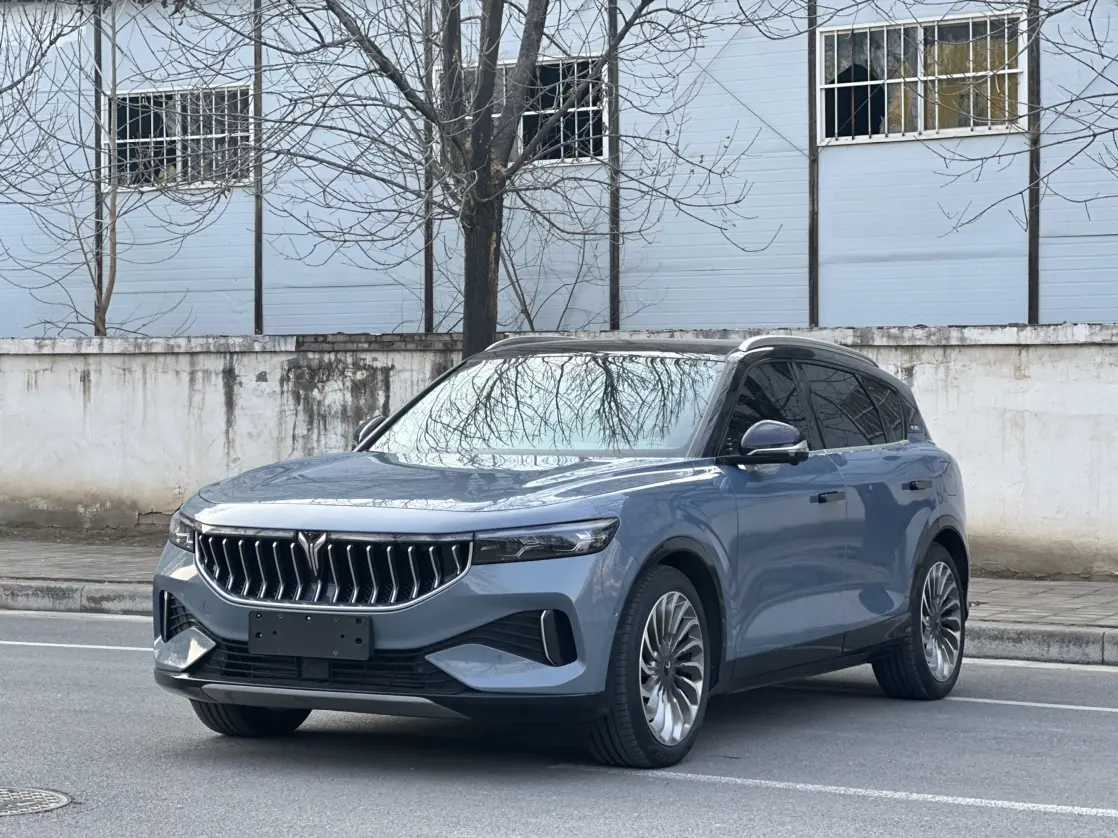 Voyah Lantu FREE  из Китая