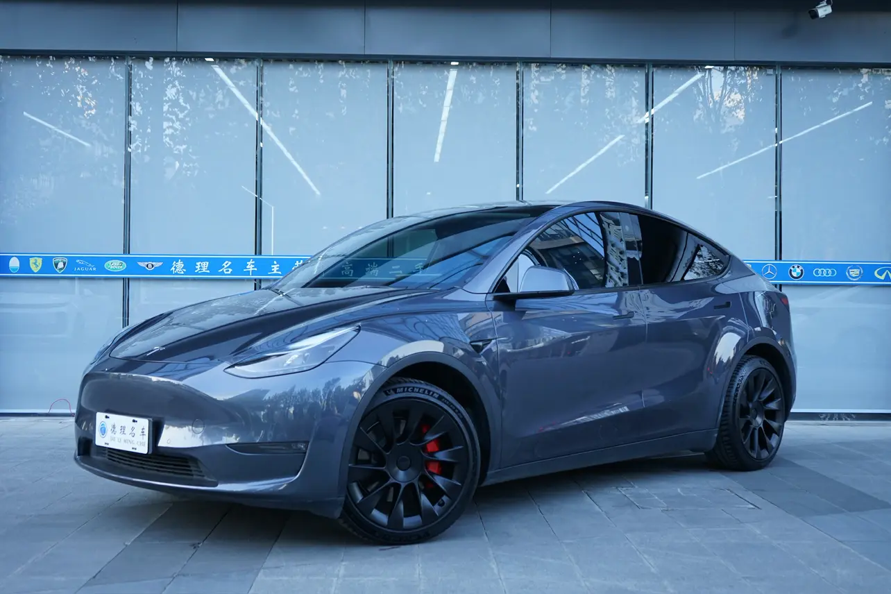Tesla Model Y  из Китая