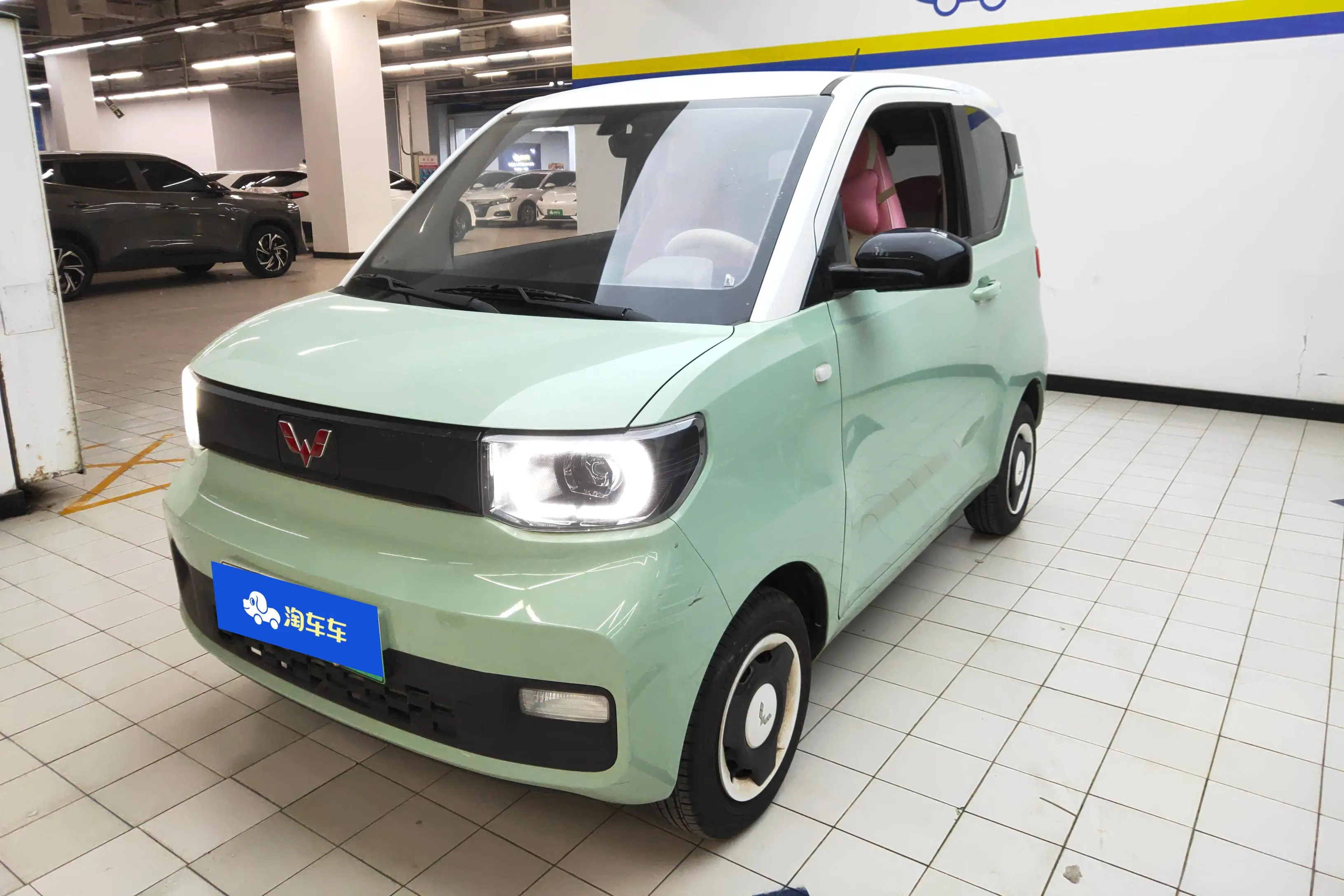 Wuling Hongguang MINIEV  из Китая