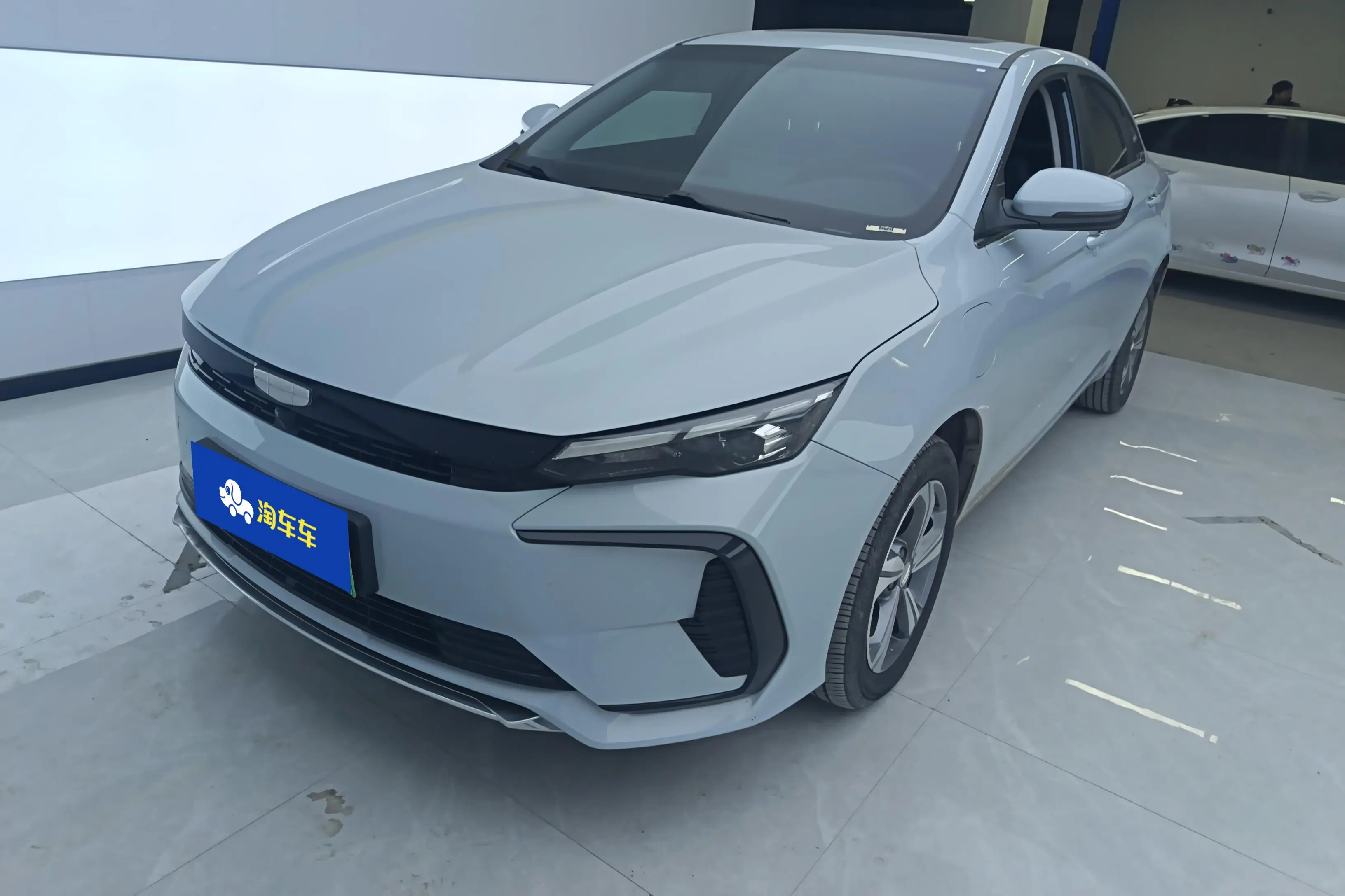 Geely Emgrand L HiP  из Китая