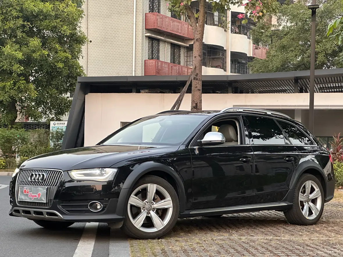 Audi A4  из Китая