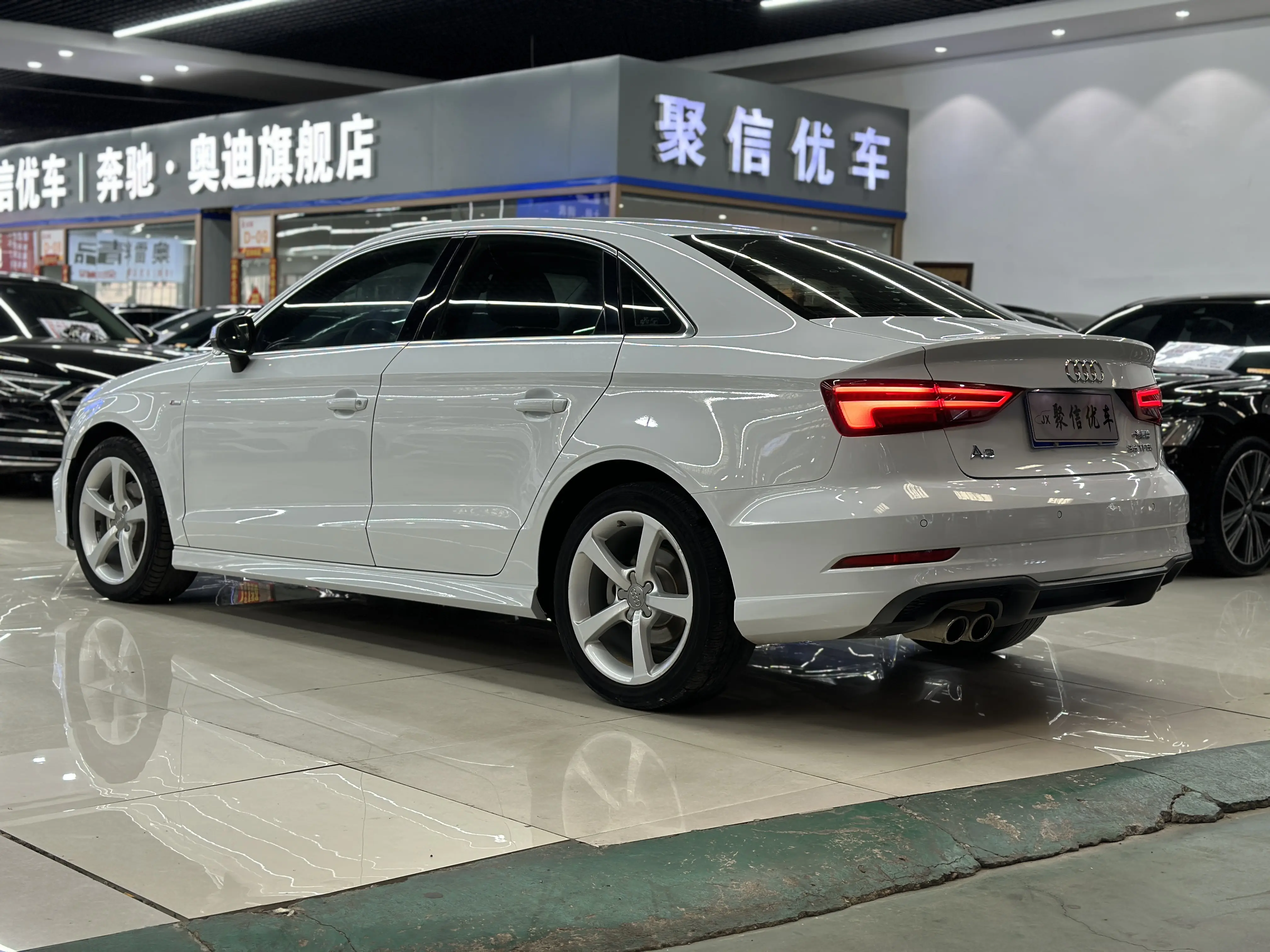 Audi A3  из Китая