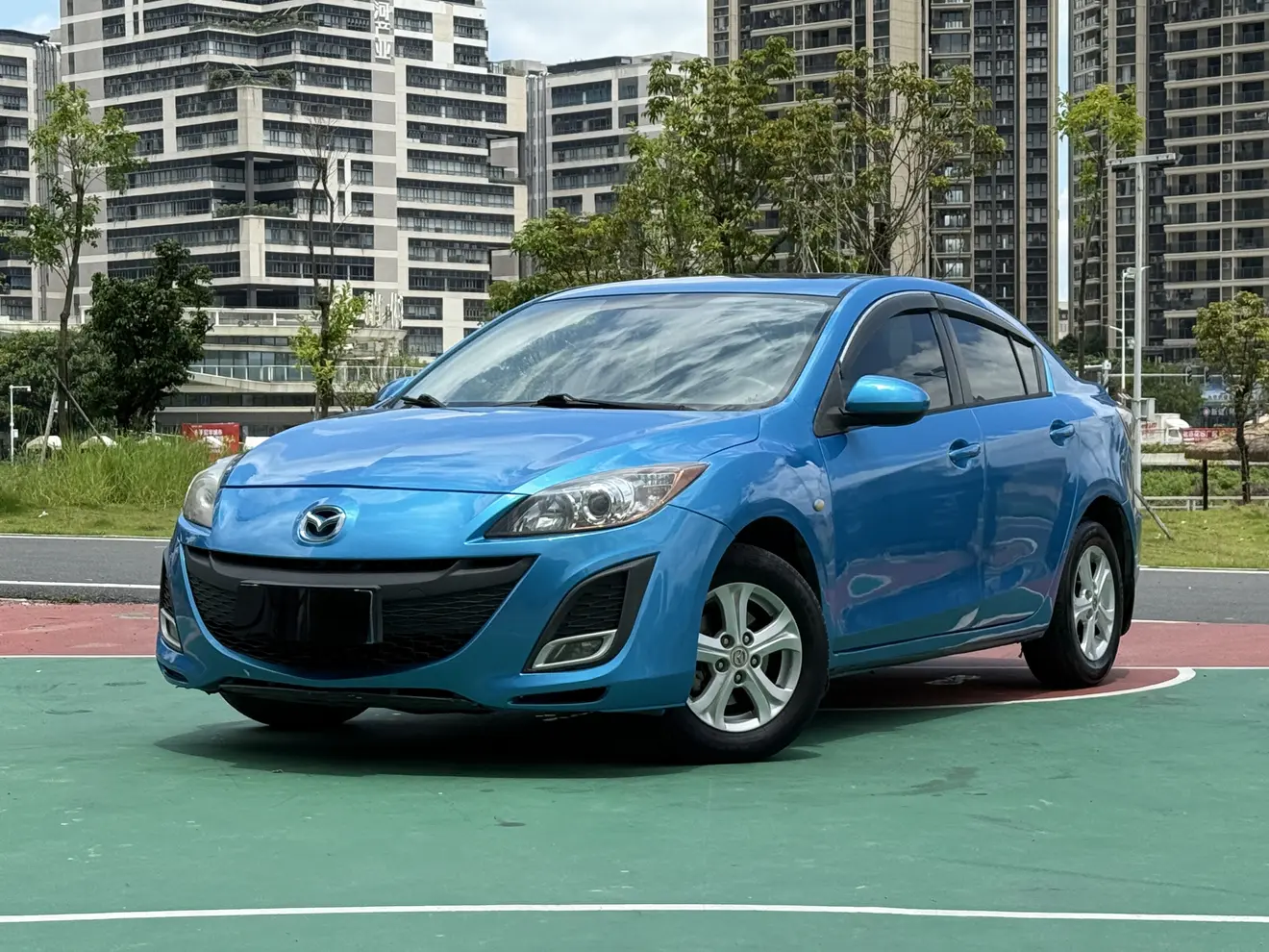Mazda Axela (Mazda3)  из Китая