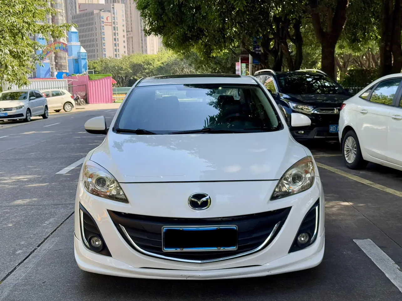 Mazda Axela (Mazda3)  из Китая