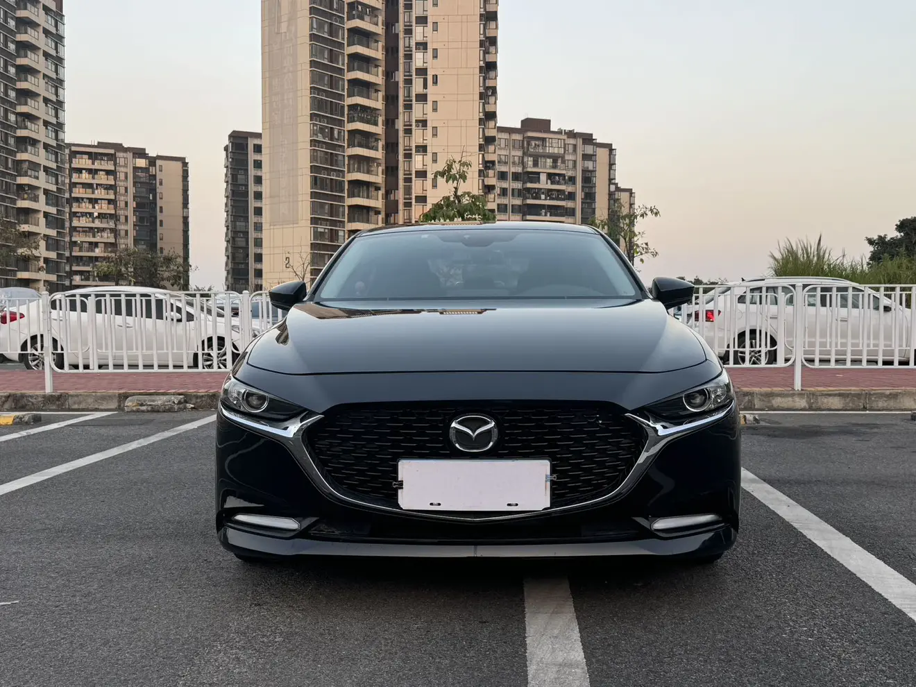 Mazda Axela (Mazda3)  из Китая