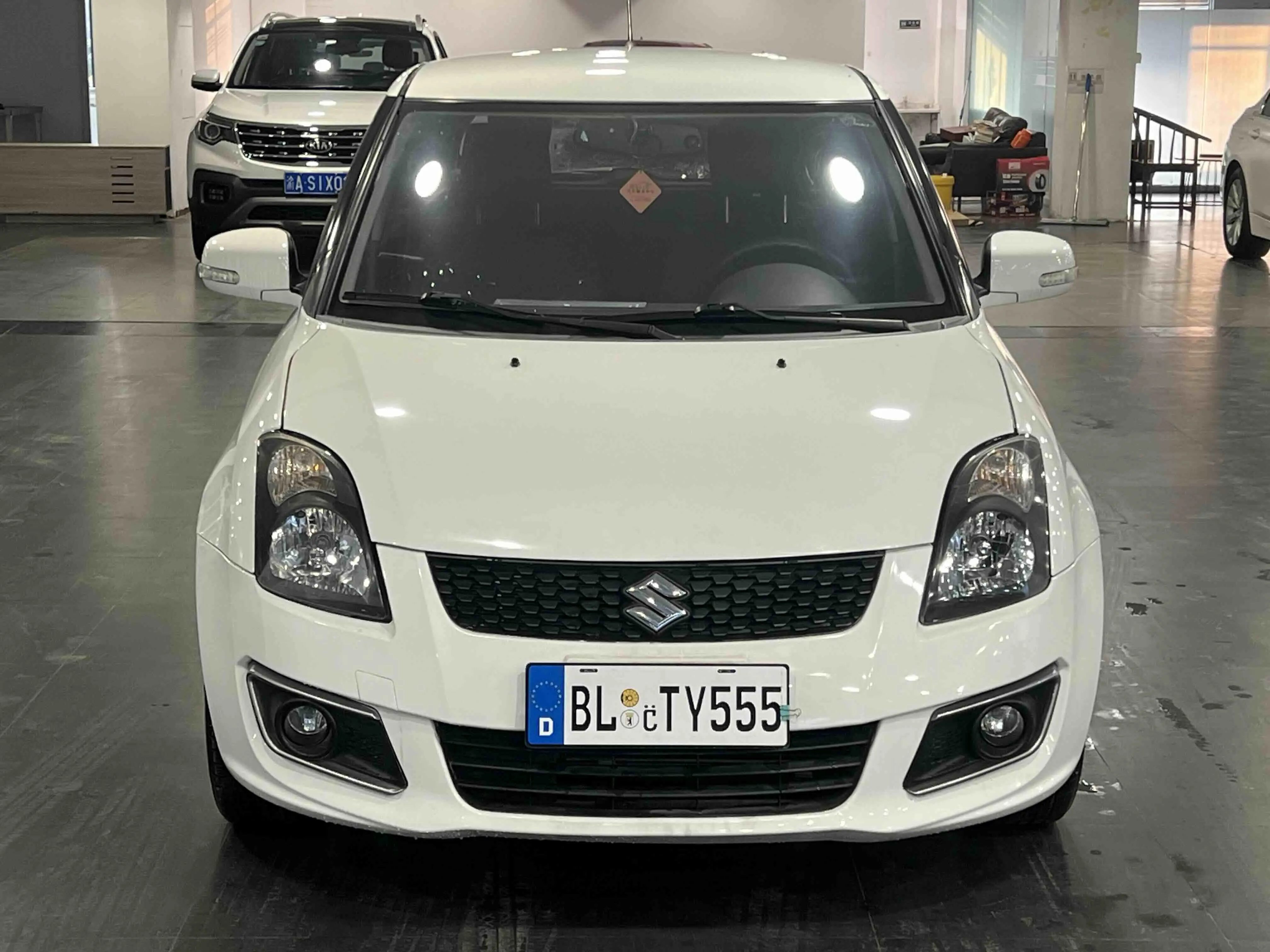Suzuki Swift  из Китая