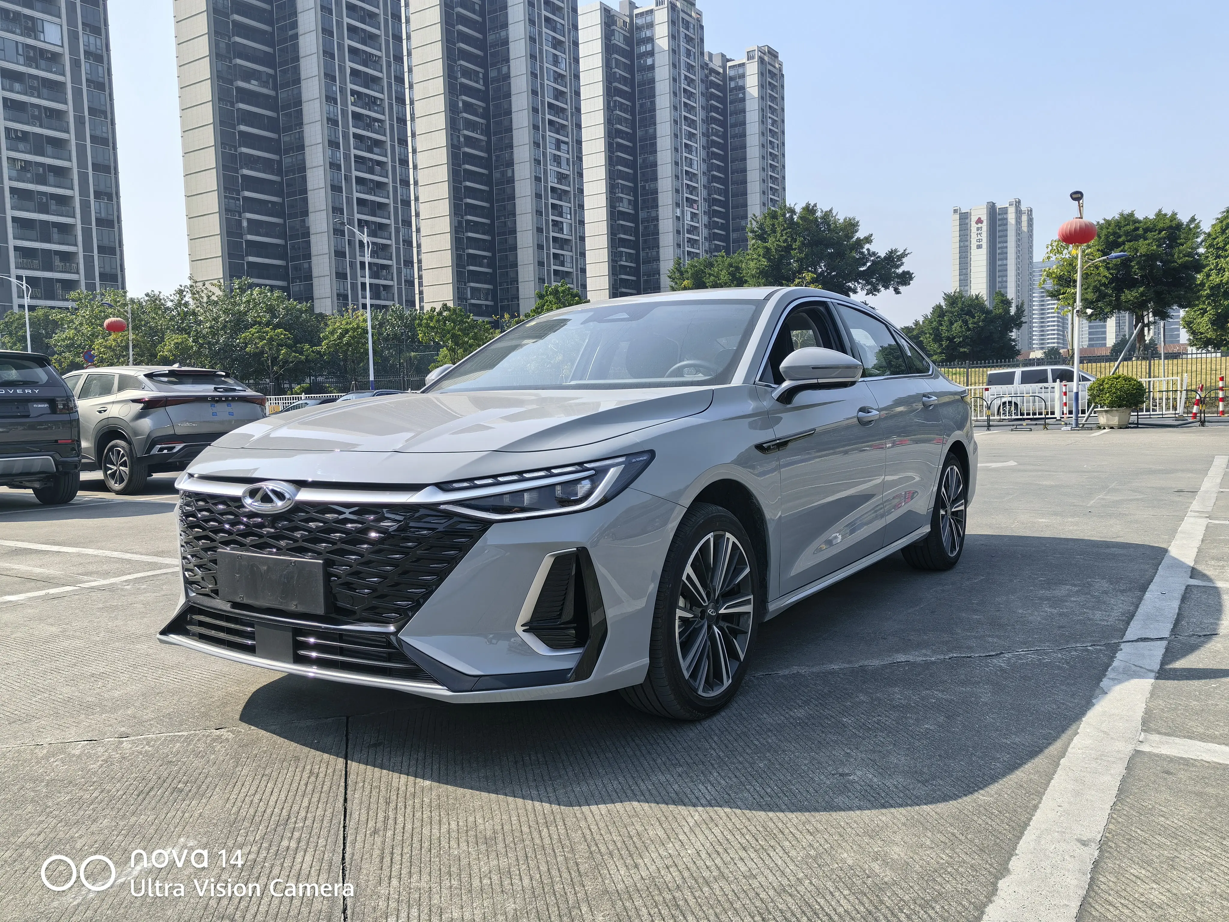 Chery Arrizo 8  из Китая