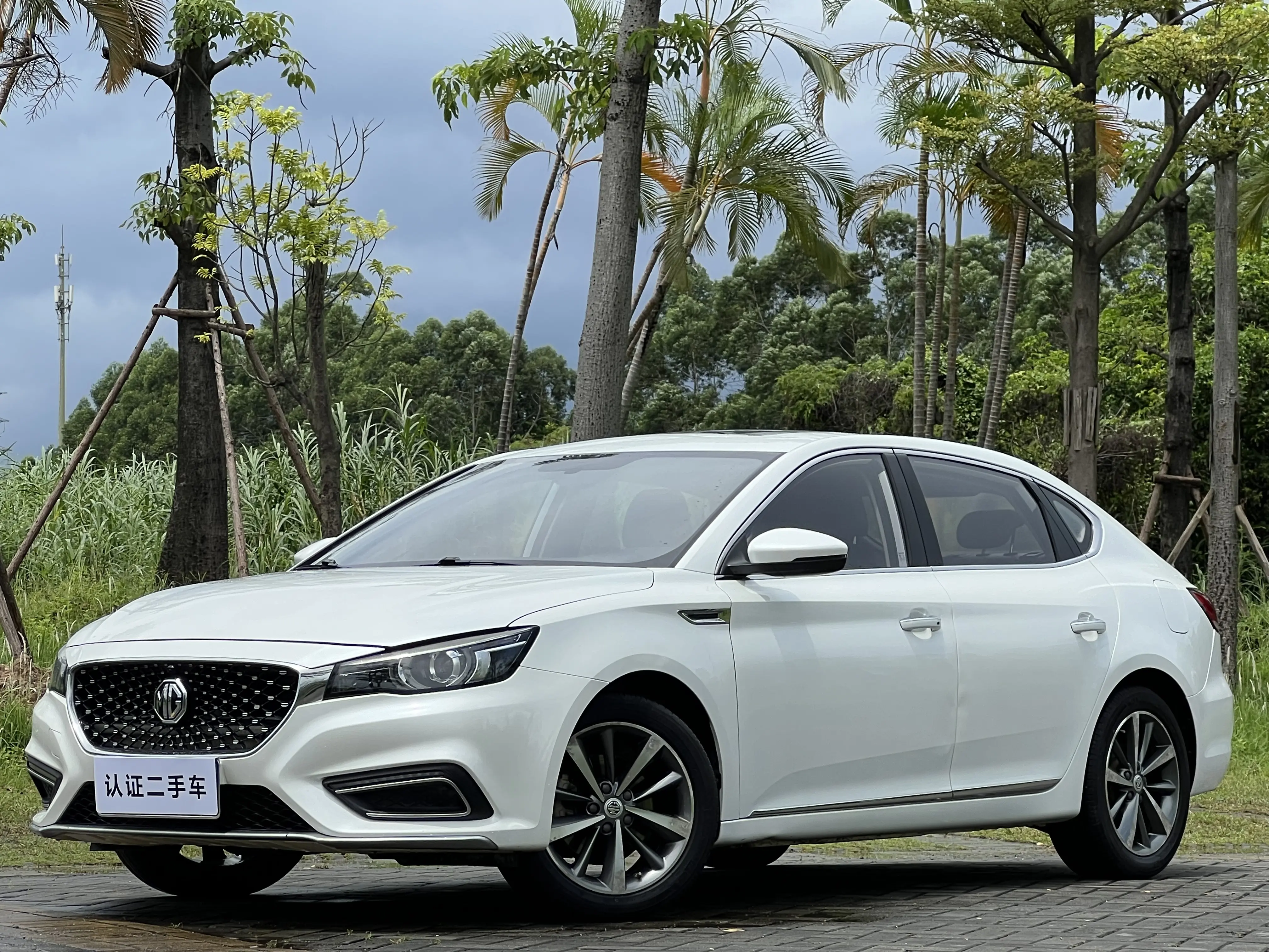 MG 6  из Китая