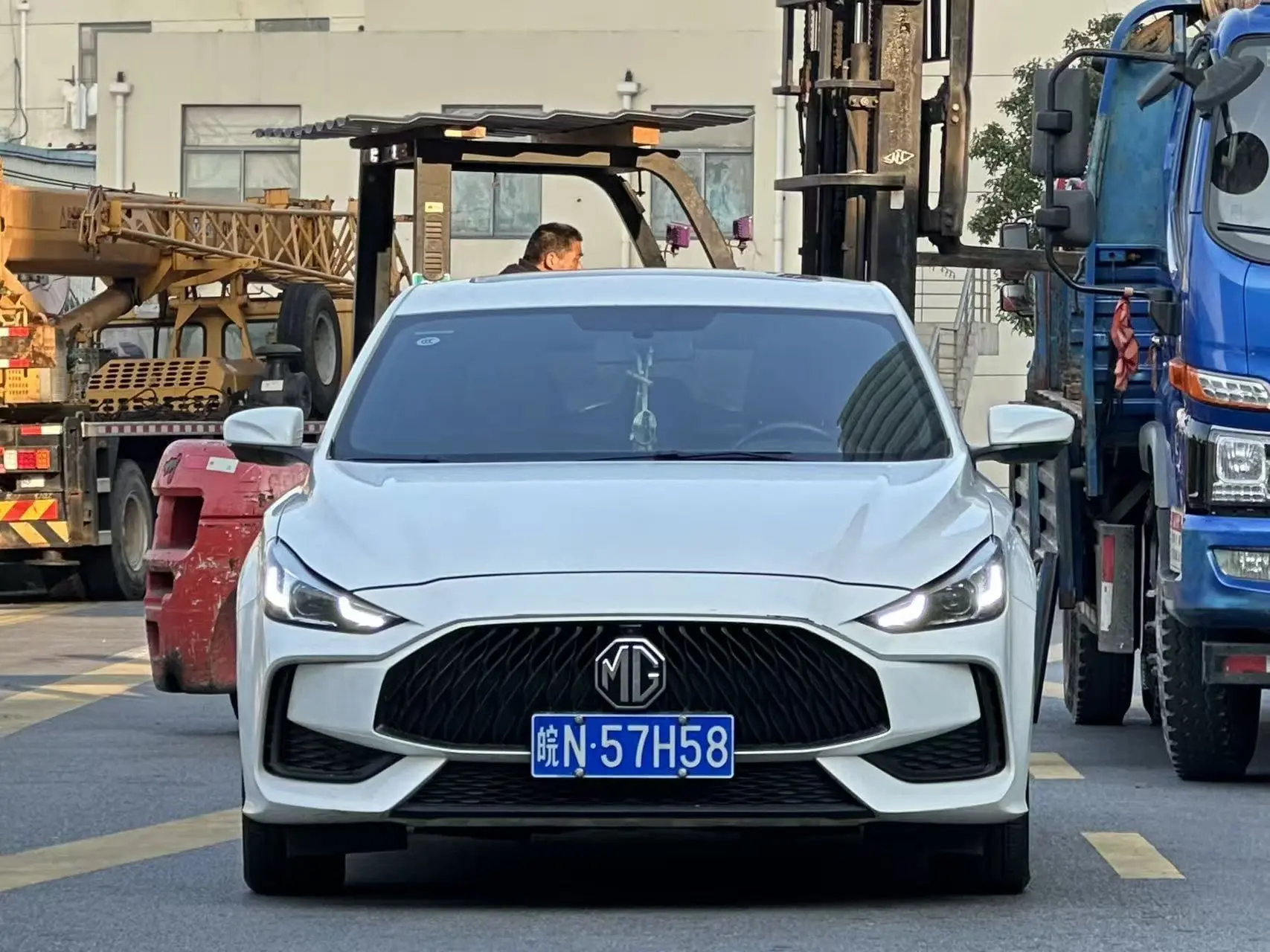 MG 5  из Китая