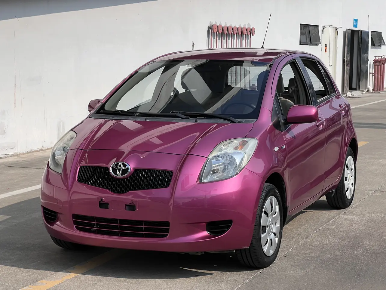 Toyota Yaris  из Китая