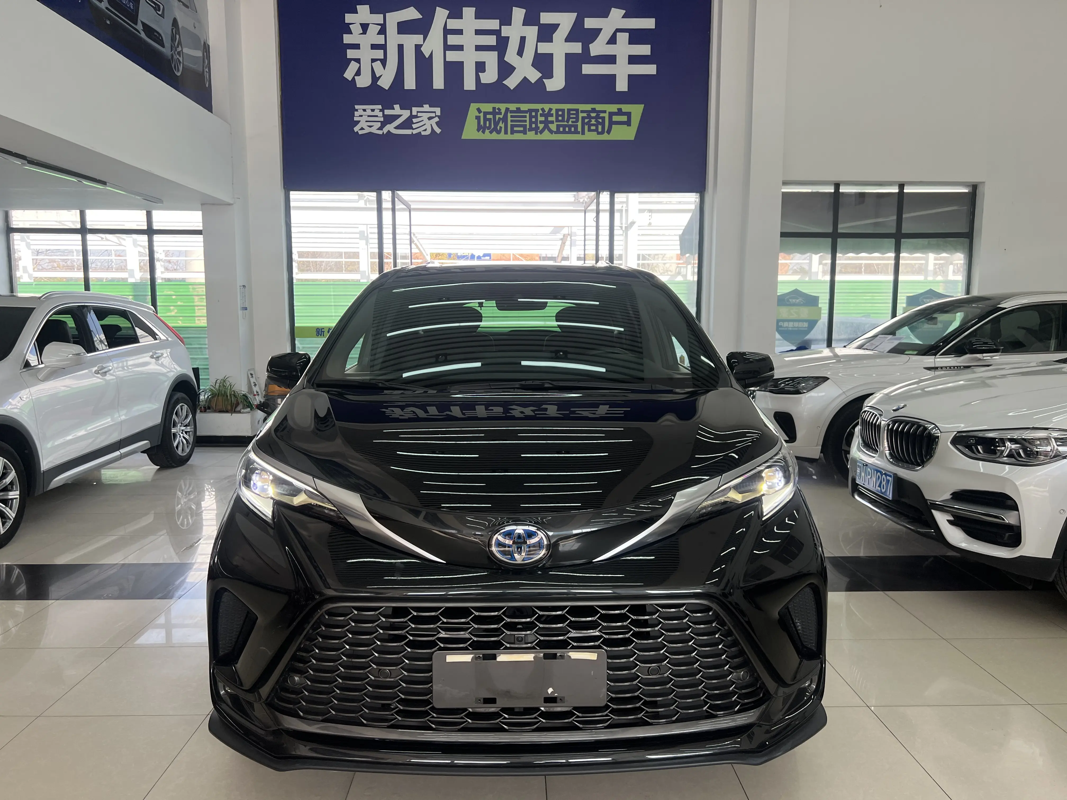 Toyota Granvia  из Китая