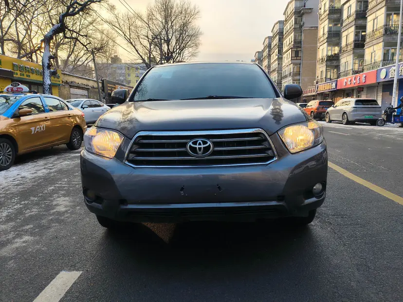Toyota Highlander  из Китая