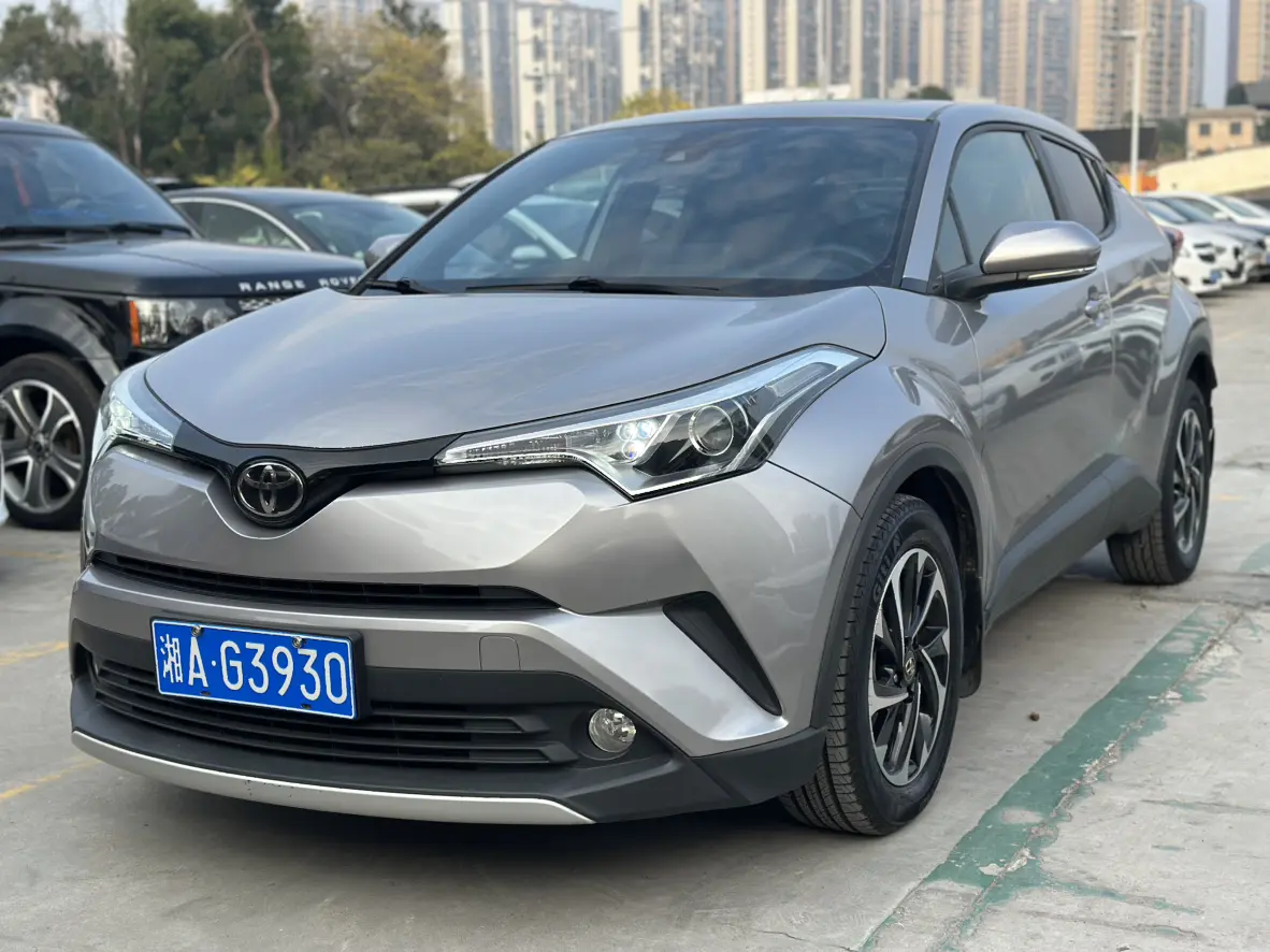 Toyota C-HR Hybrid (Yize IZOA)  из Китая