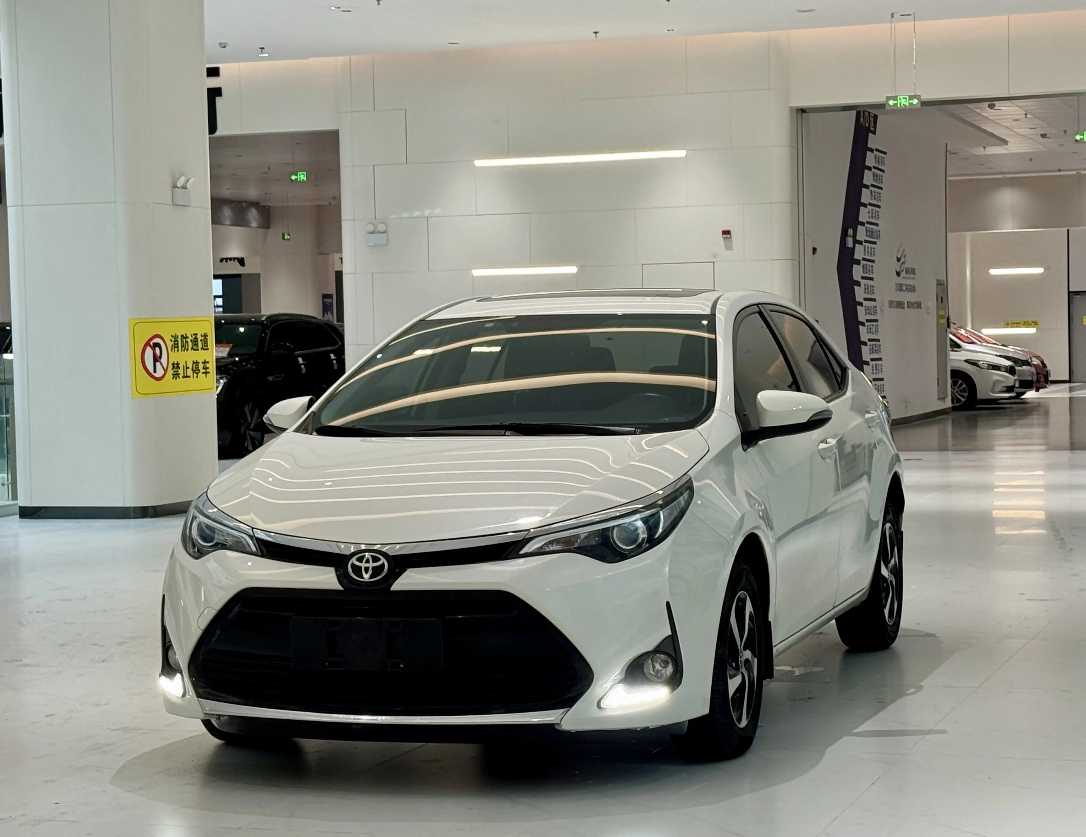 Toyota Levin (Lei Ling)  из Китая