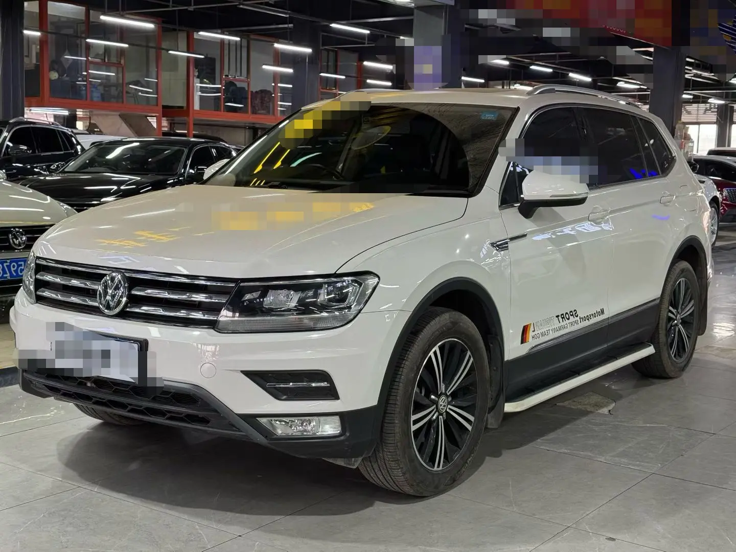Volkswagen Tiguan L  из Китая
