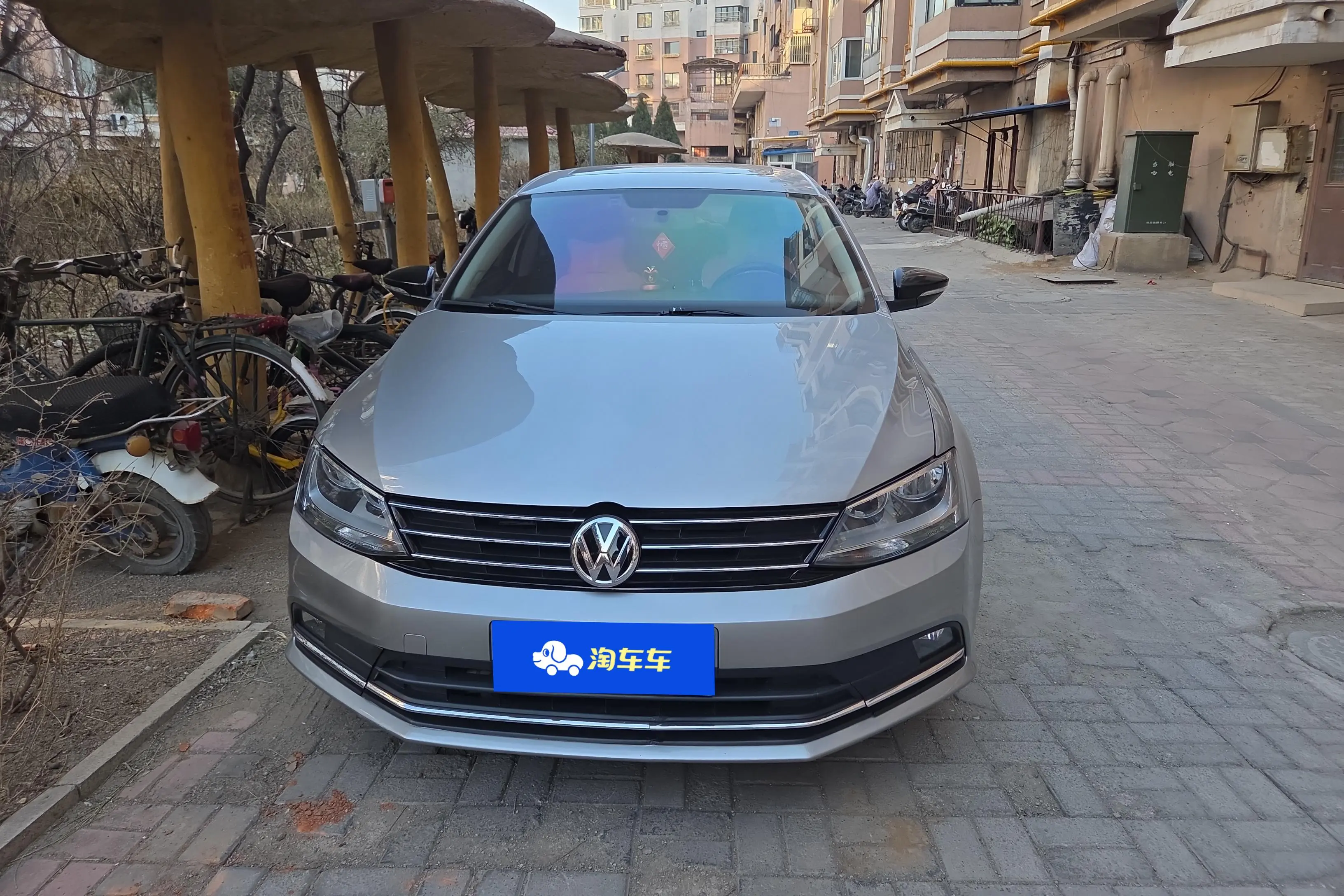 Volkswagen Sagitar  из Китая