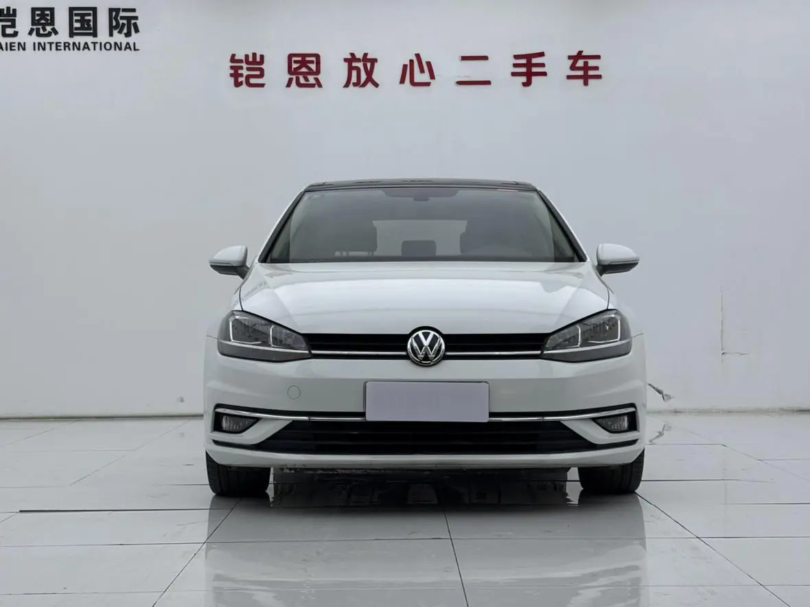 Volkswagen Golf  из Китая