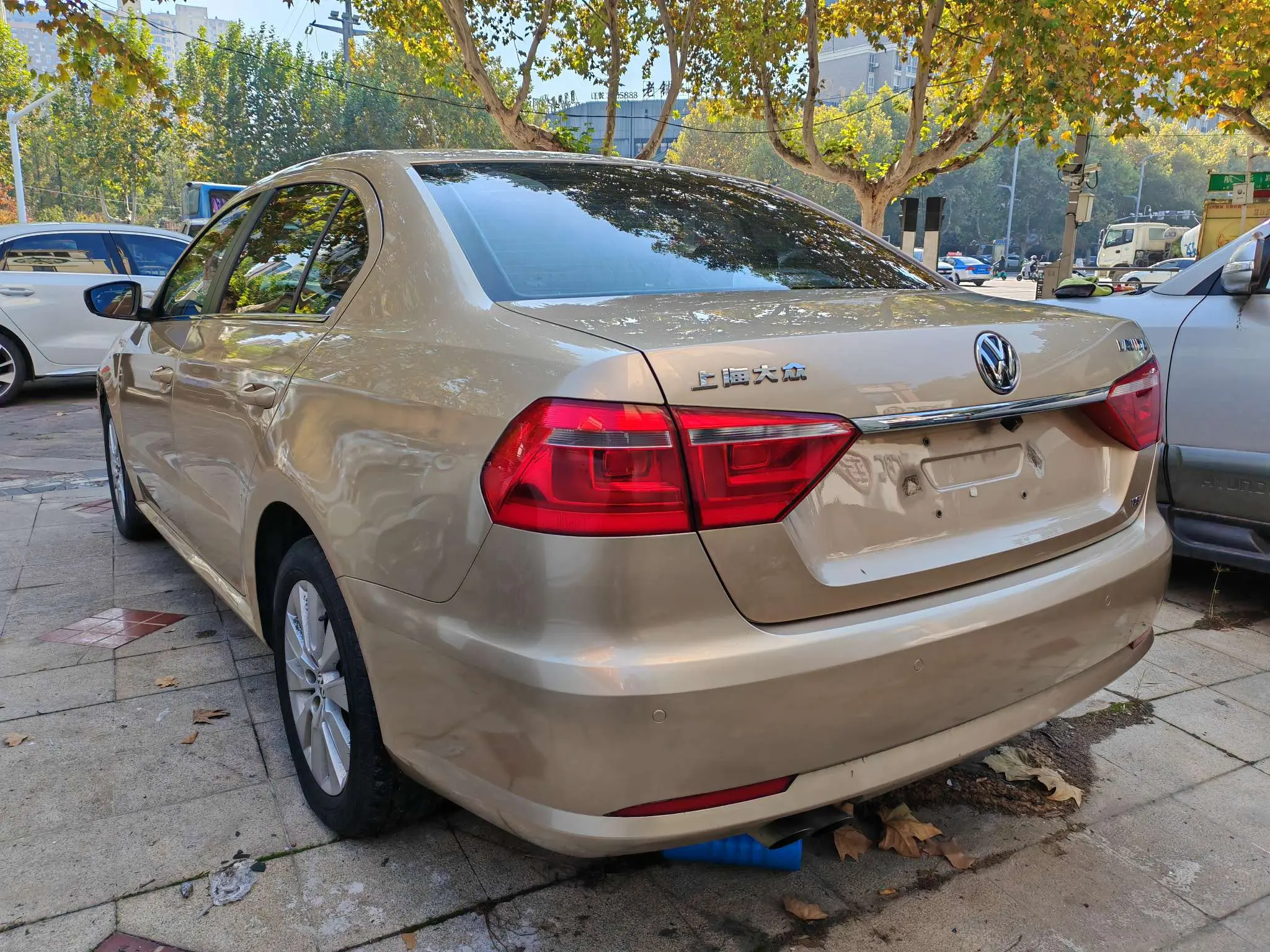 Volkswagen Lavida  из Китая