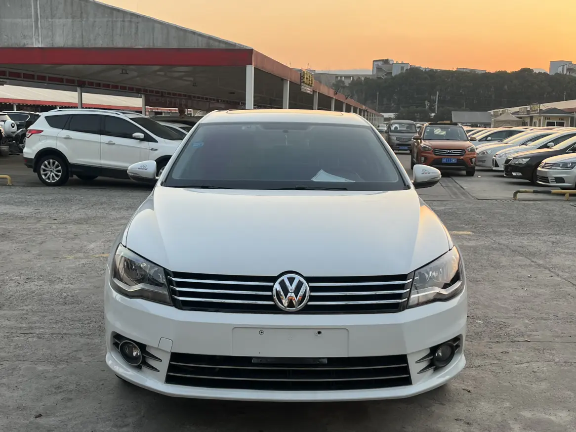 Volkswagen Bora  из Китая