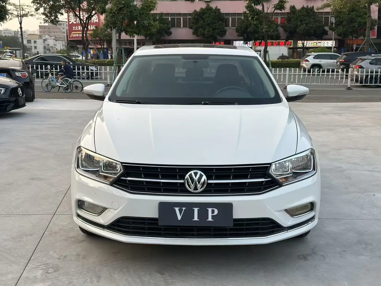 Volkswagen Bora  из Китая