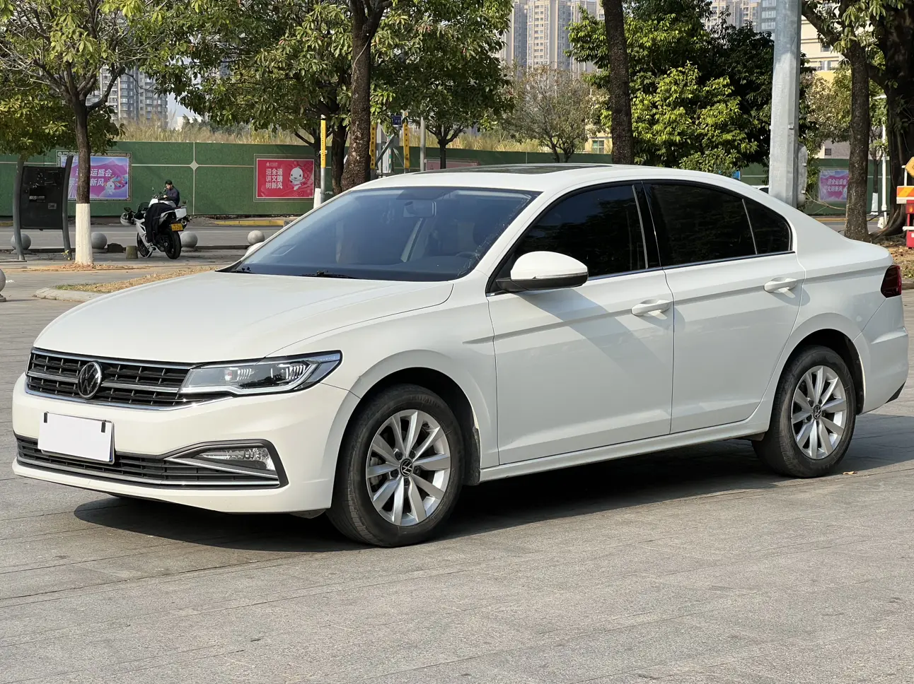 Volkswagen Bora  из Китая