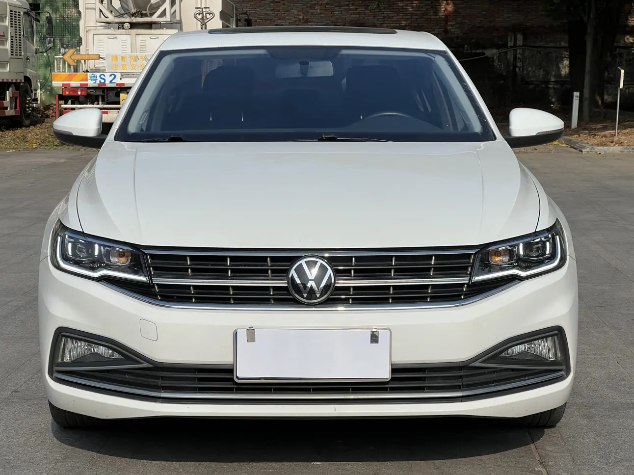 Volkswagen Bora  из Китая