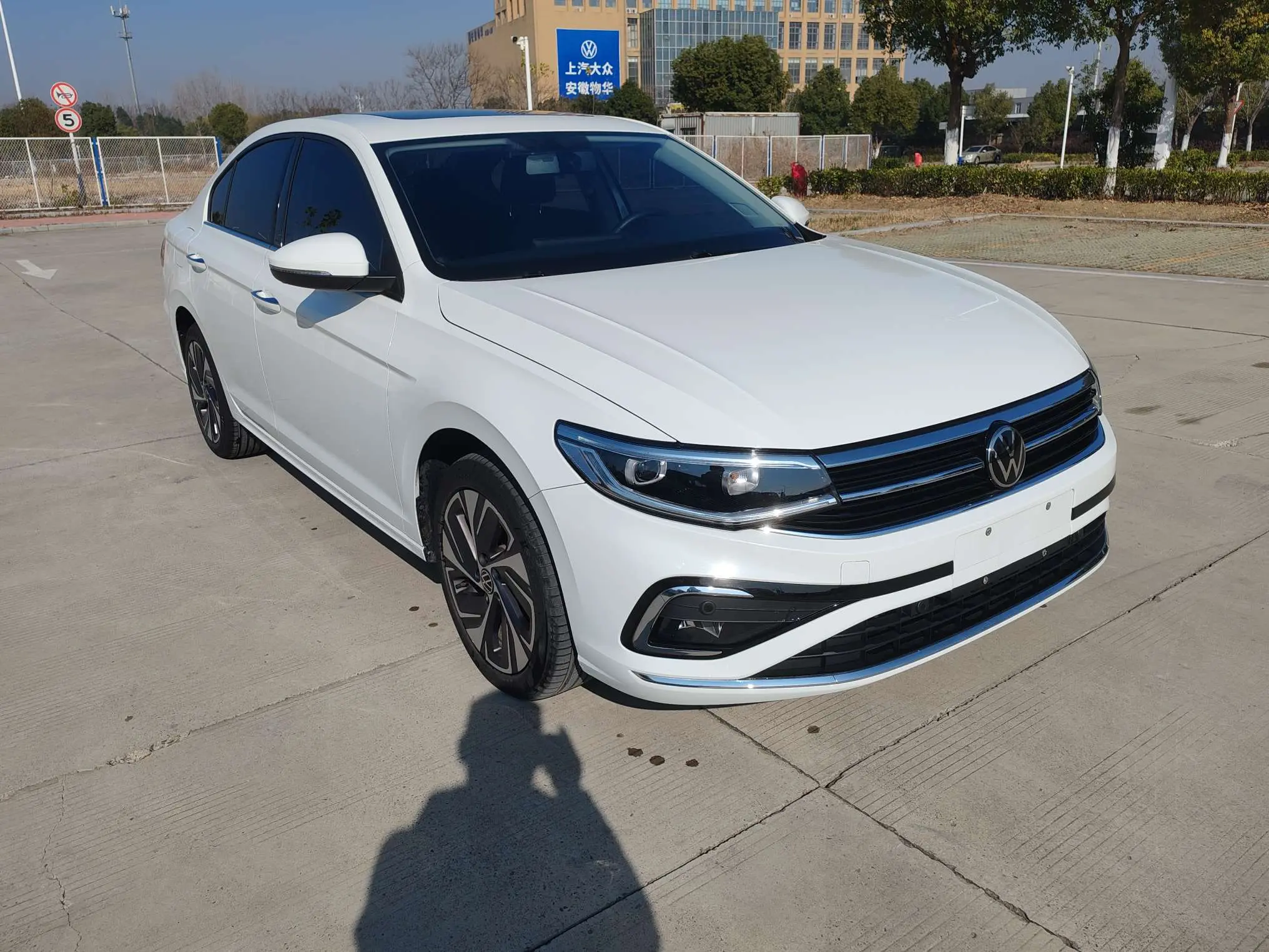 Volkswagen Bora  из Китая