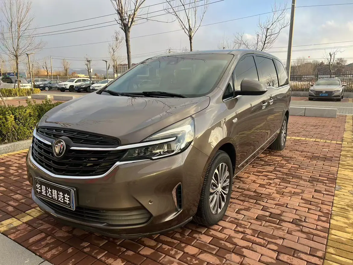 Buick GL8  из Китая