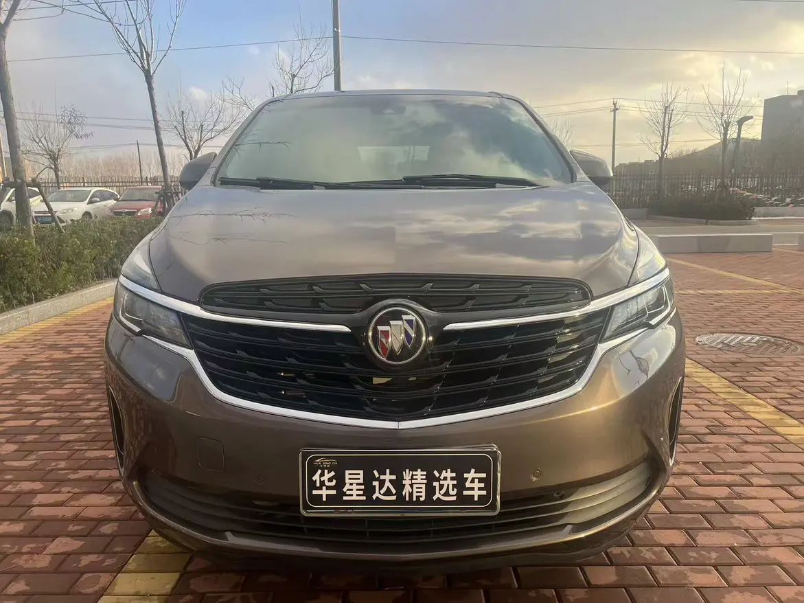 Buick GL8  из Китая