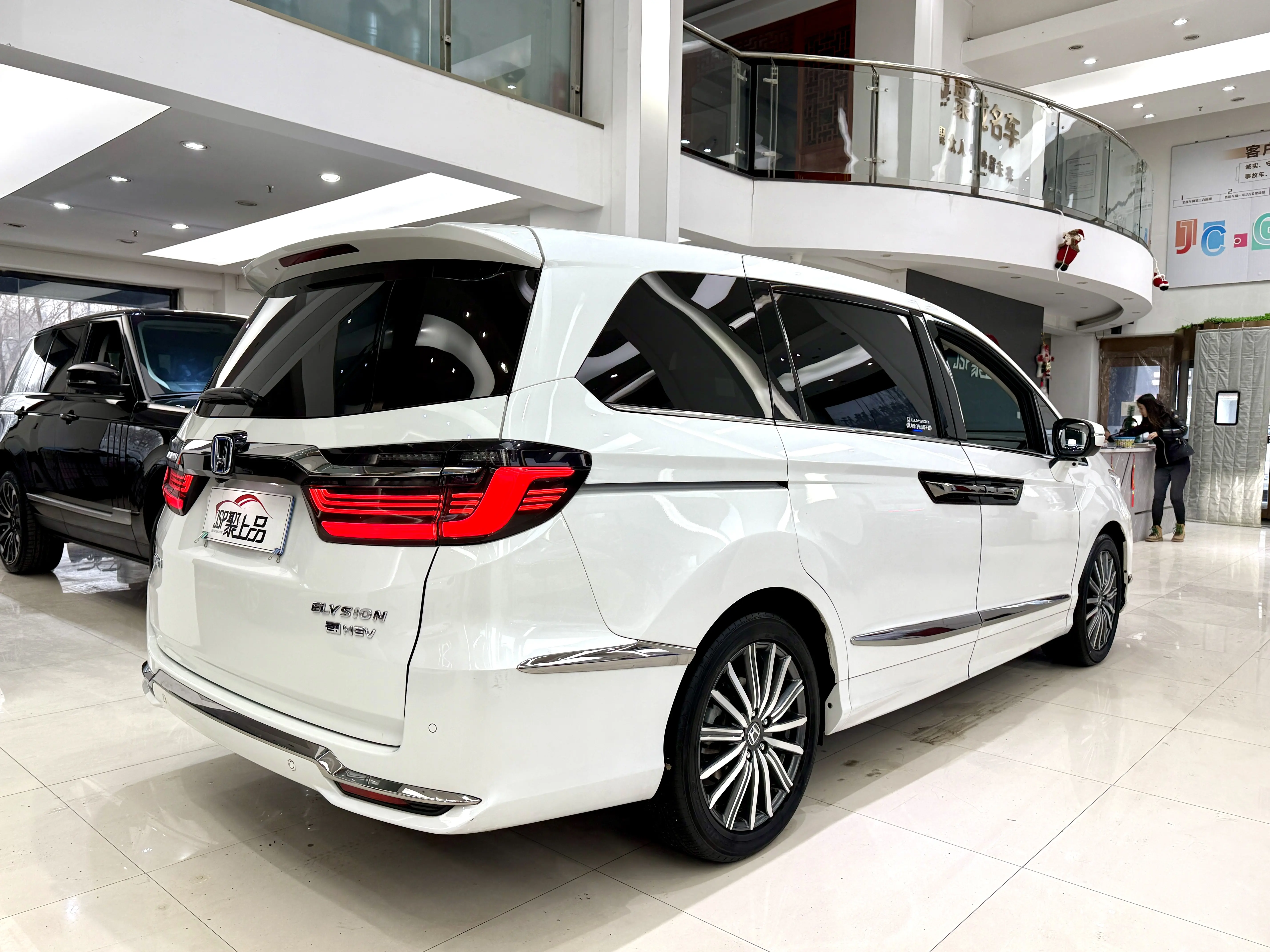 Honda Elysion (Alison)  из Китая