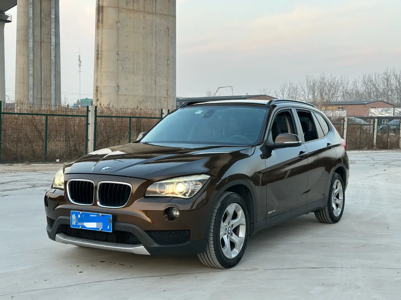 BMW X1  из Китая