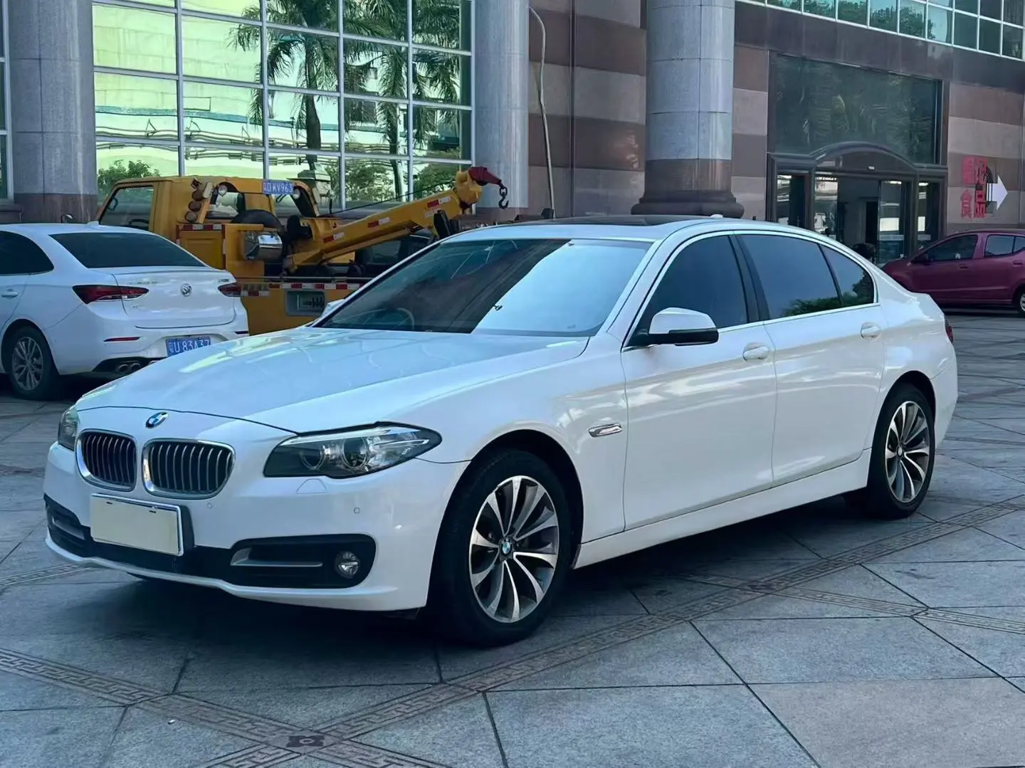 BMW 5 Series  из Китая