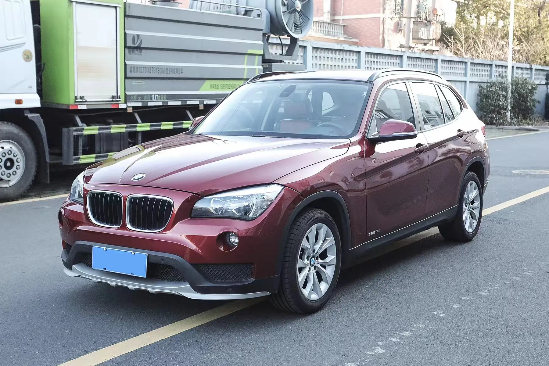 BMW X1  из Китая