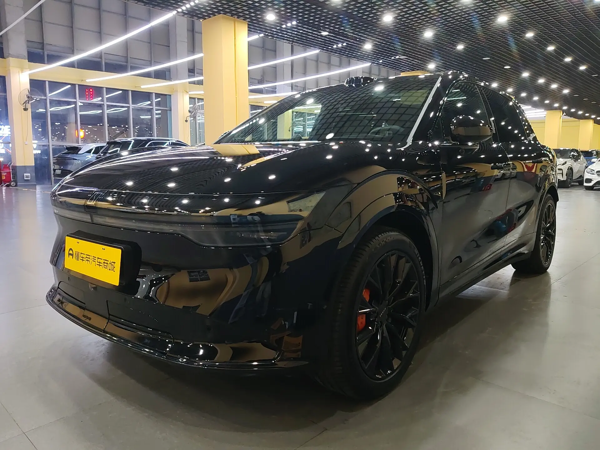 ZEEKR 7X  из Китая