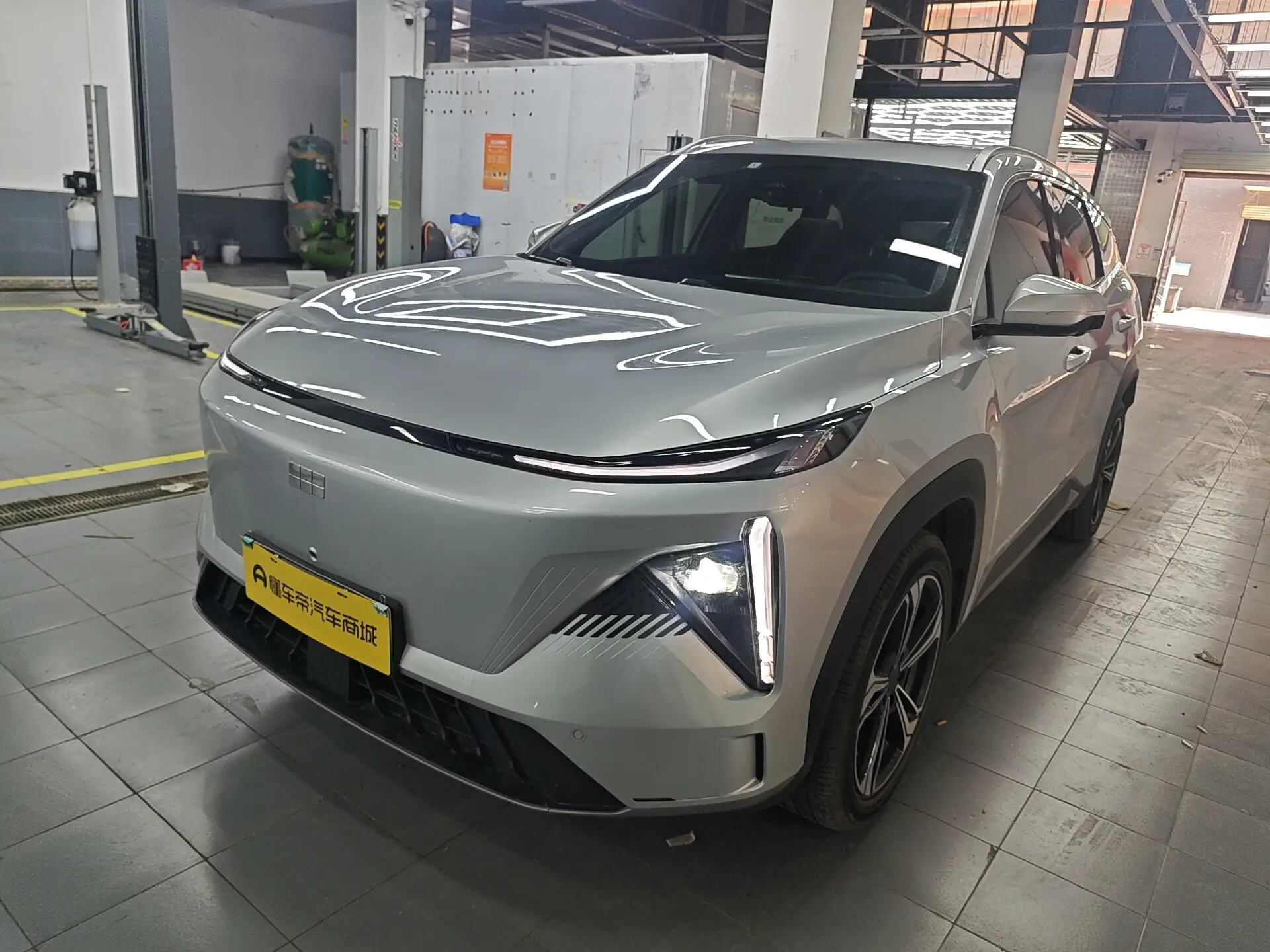 Geely Galaxy L7  из Китая