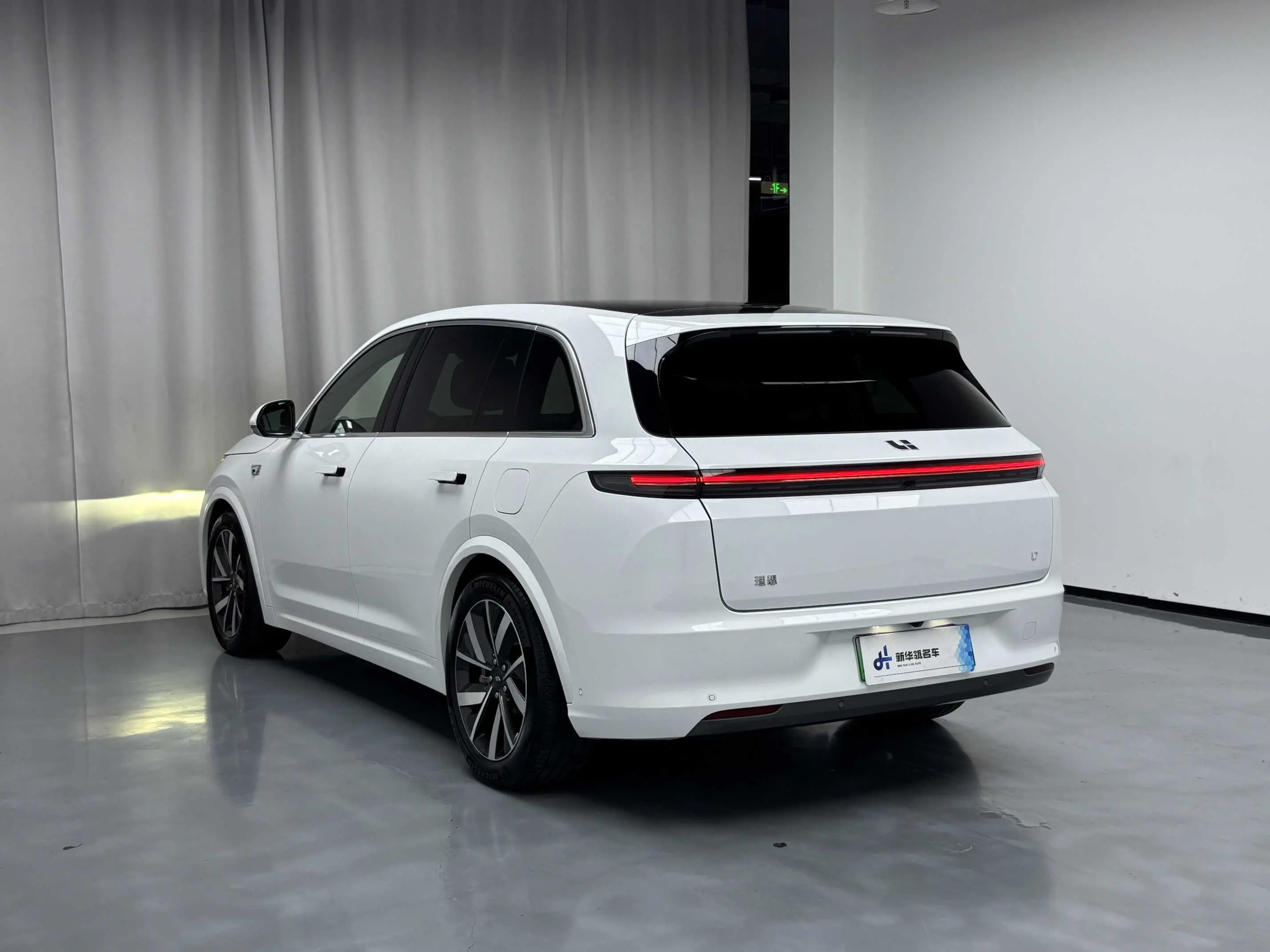 Li L7 (Ideal L7)  из Китая