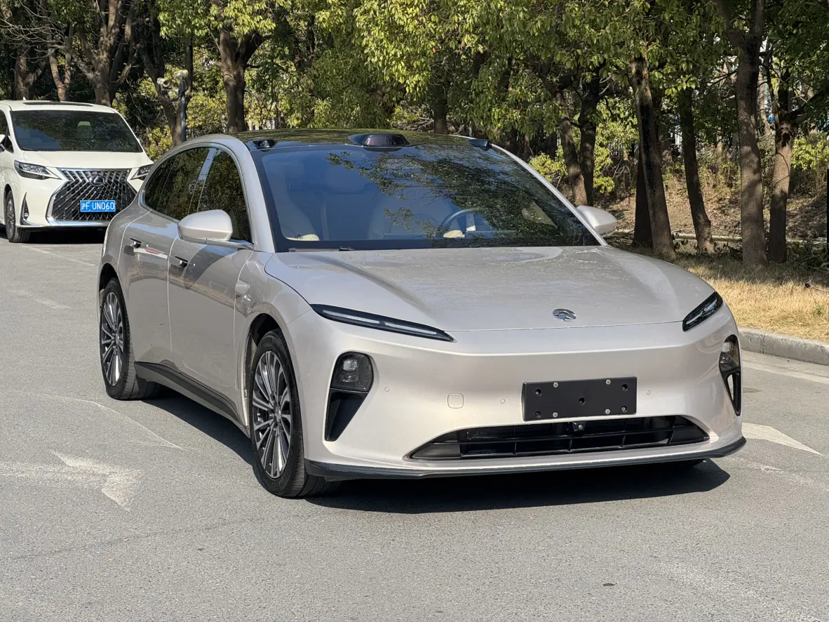 NIO ET5T  из Китая