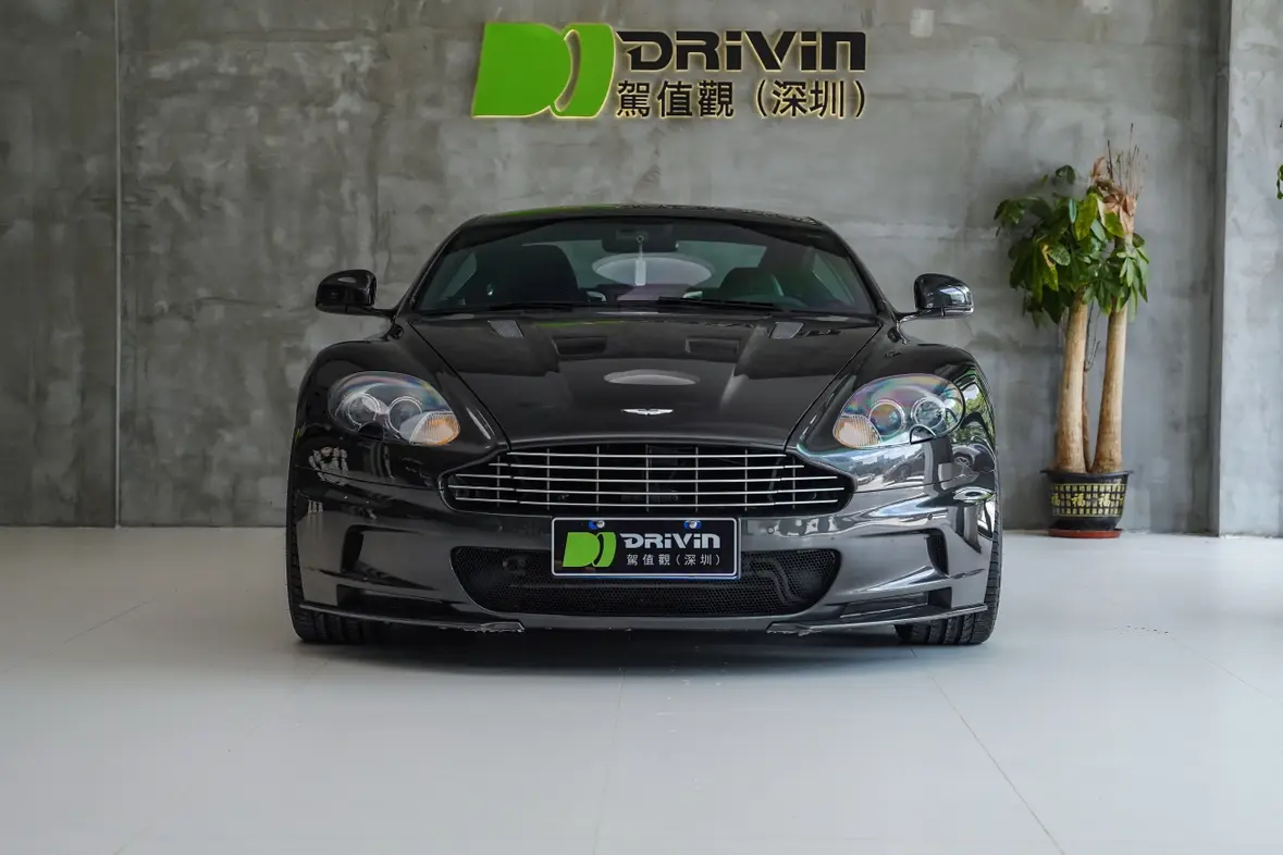 Aston Martin DBS  из Китая