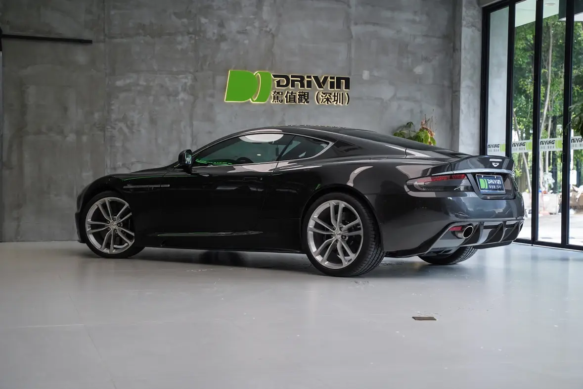 Aston Martin DBS  из Китая