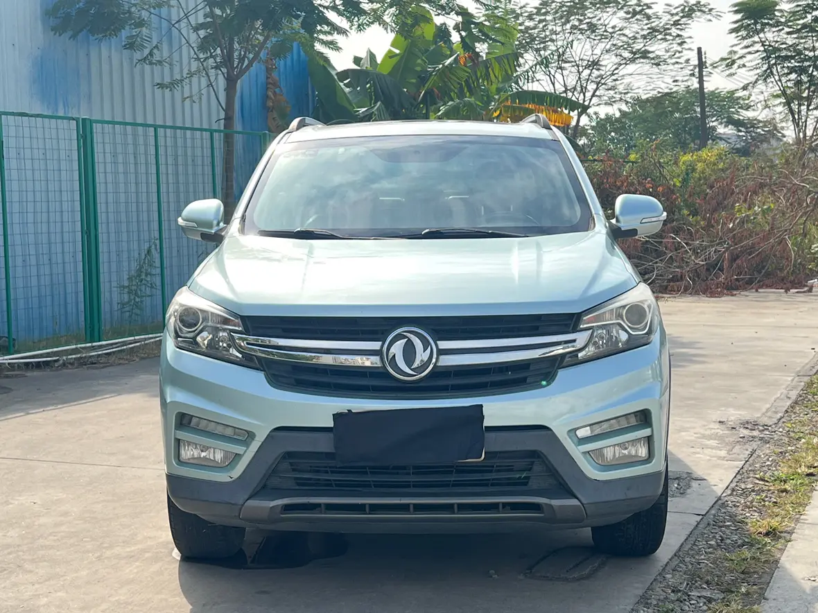 Dongfeng Scenery S560  из Китая