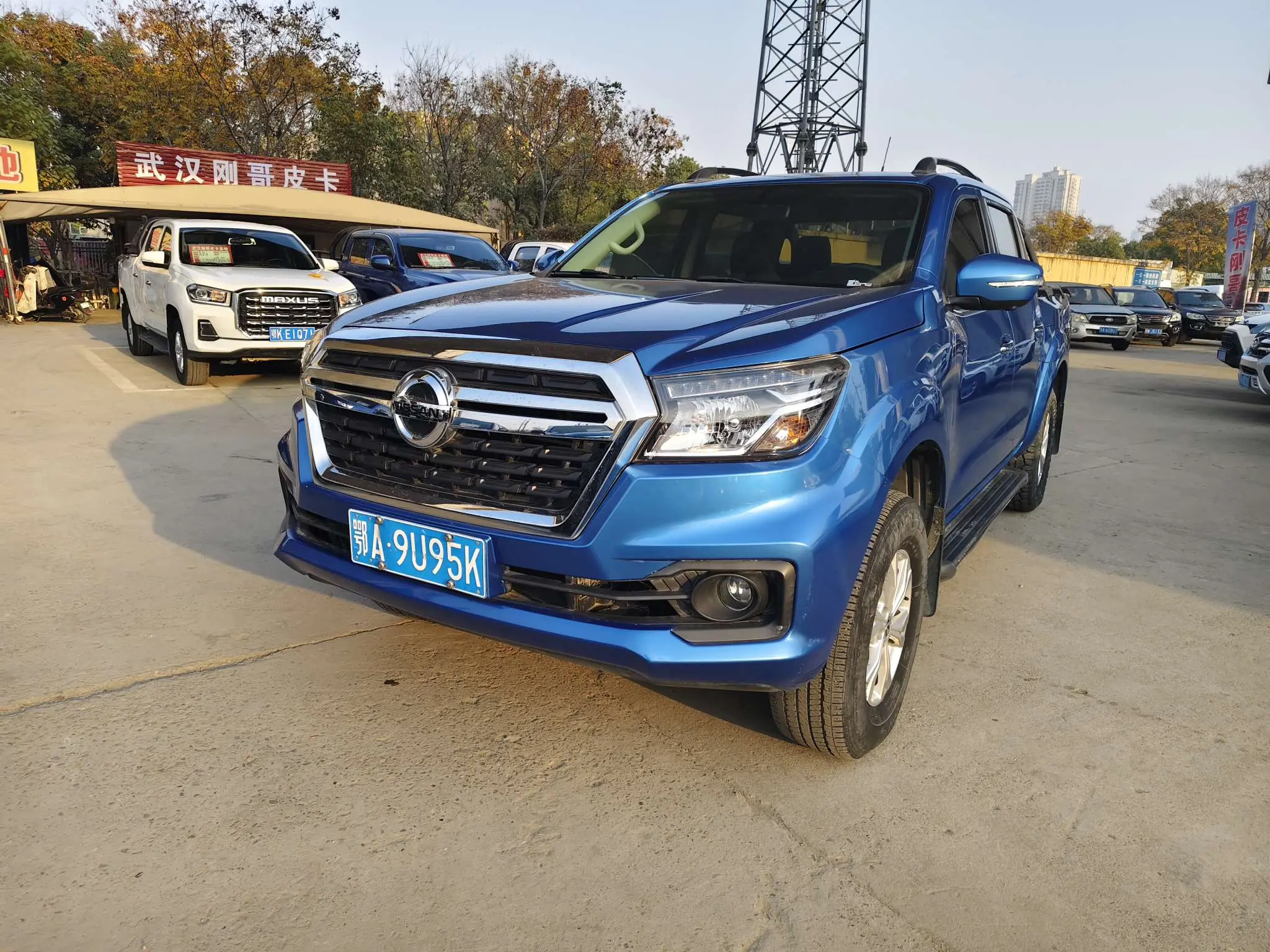 Dongfeng Ruiqi 6  из Китая